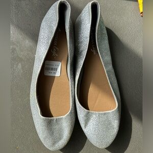 American Eagle Outfitters Silver Glitter Ballet Flats - Women's